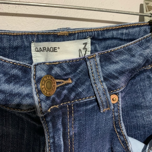 ripped boyfriend jean - Picture 2 of 3